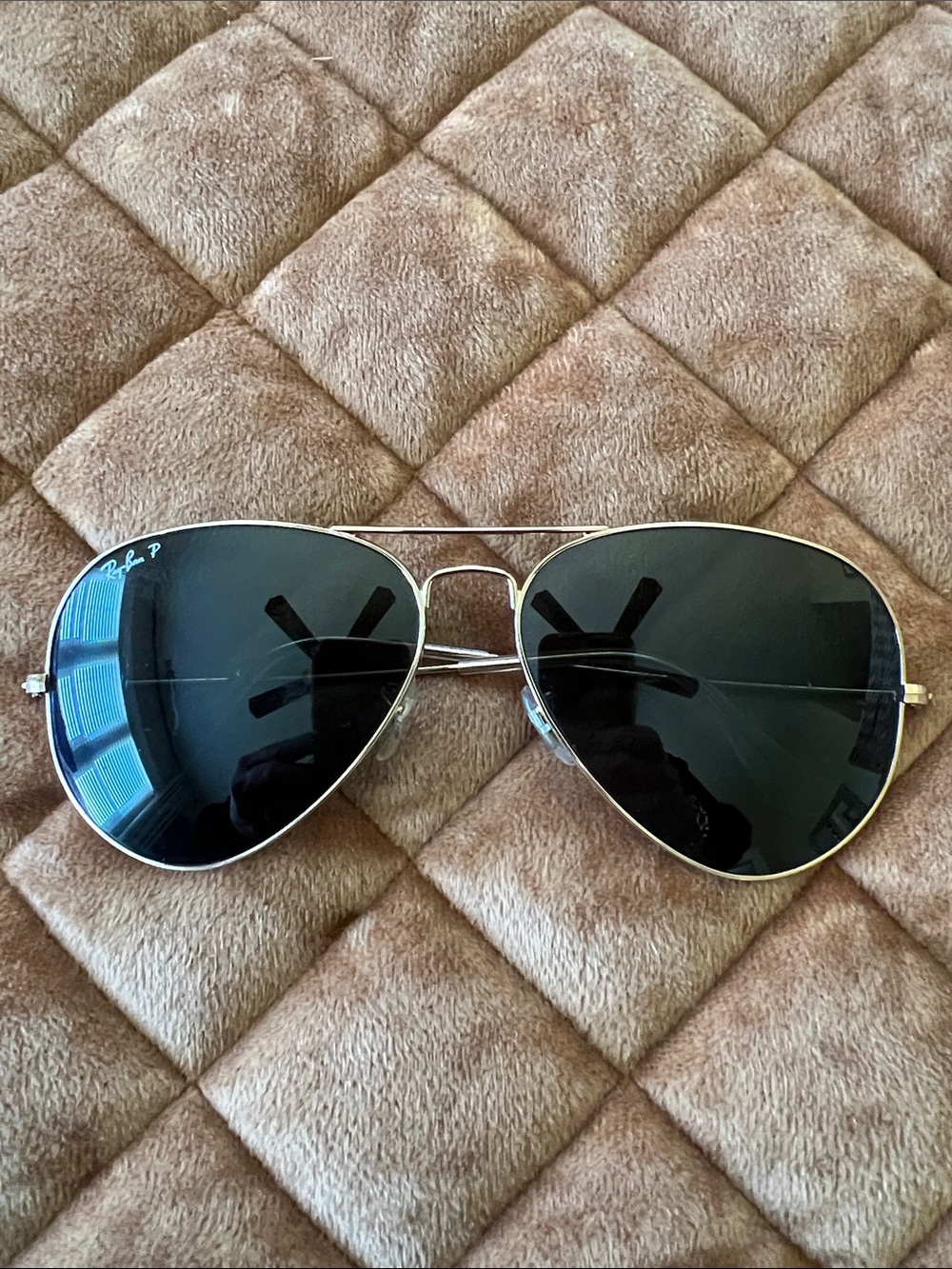 Ray-Ban Gold Frame Aviator Sunglasses with Black Lenses